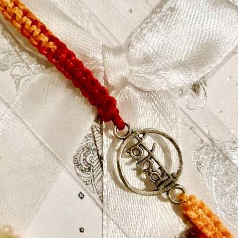 Designer Bracelet Rakhi by incredible Gifts